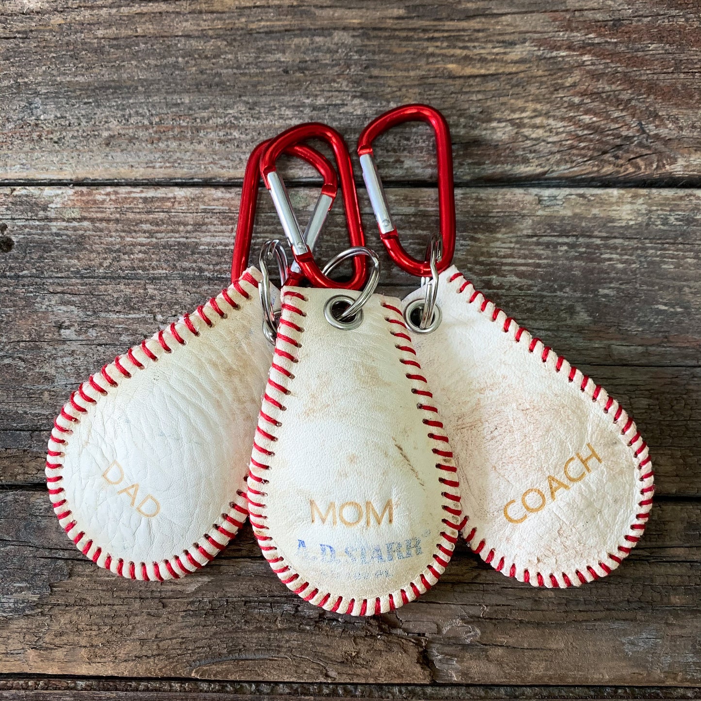 BASEBALL KEYCHAIN