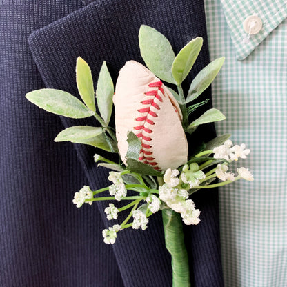 BASEBALL BOUTONNIERE